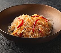 Стеклянная лапша с курицей и креветками