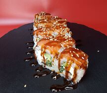 Ролл Филадельфия с угрем