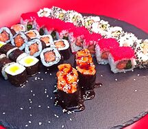 Сет с подкопченым лососем