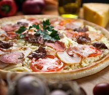 Пицца Мясное ассорти 