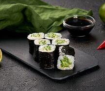 Ролл с огурцом