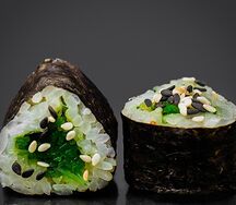 Маки ролл с авокадо