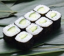 Огурец Маки