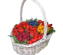 Ягодная корзина Ягодная фантазия 3 / подарочный набор / подарок