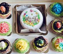 Большой пасхальный набор бенто и 8 капкейков с кроликами