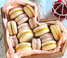 14 Макаронс в деревянном боксе Сердце