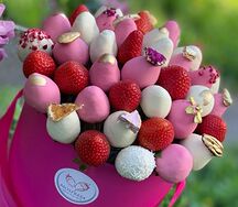 Букет из клубники в шоколаде Summer box