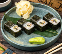 Ролл с угрем