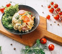 Картофель, запеченный с курицей
