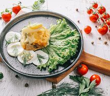 Ватрушка куриная с яйцом