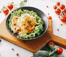 Салат из квашенной капусты с грибами