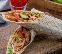 Шаверма в сырном лаваше