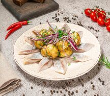 Сельдь с беби-картошкой