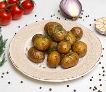 Обжаренный бейби картофель