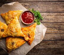 Самса с индейкой и сыром