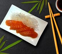 Сашими лосось