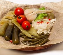 Ассорти домашних солений