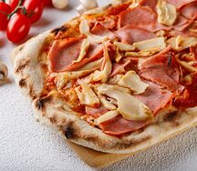 Римская с ветчиной и грибами (20x30 см)