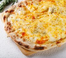 Римская Четыре сыра