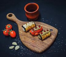 Рулетики из баклажанов