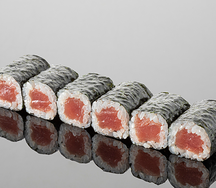 Ролл с тунцом