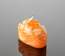 Суши в лососе с трюфельным гребешком