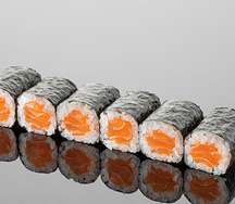 Ролл с лососем