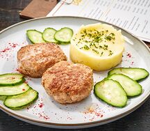 Куриные котлеты с картофельным пюре
