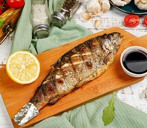 Радужная форель на углях