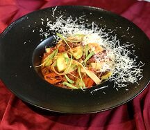 Паста с охотничьими колбасками
