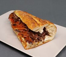 Шаурма с говядиной в турецком хлебе