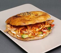 Шаурма с курицей в пите