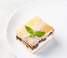 Запеканка с яблоком и корицей