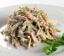 Салат с говяжьим языком