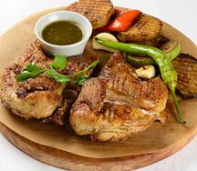 Цыпленок Табака с овощами