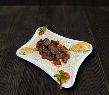 Али назик