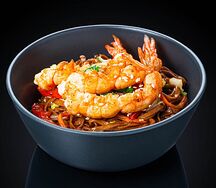Соба с креветками и овощами