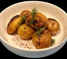 Молодой картофель на мангале