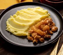 Картофельное пюре с курицей и ананасом