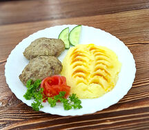 Котлеты куриные с картофельным пюре
