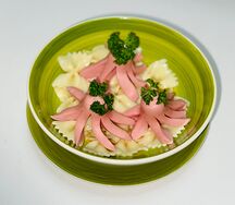 Сосиски с макарошками
