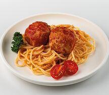 Митболы с соусом Наполи
