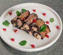 Баклажановые рулетики