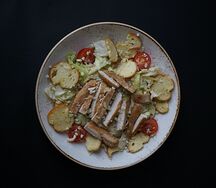 Цезарь с курицей