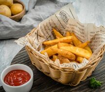 Картофельные дольки в пряных специях