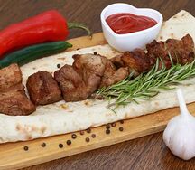 Шашлык из cвинoй шейки
