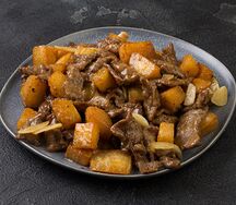 Говядина, жаренная с хлебцами