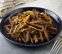 Холодная говядина с арахисом и луком