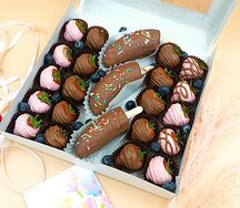 Клубника и банан в шоколаде №132