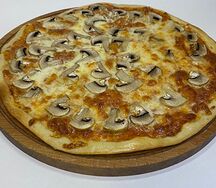 Пицца с шампиньонами